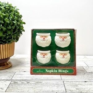 Hallmark Vintage Santa Napkin Rings Set of 4 New in Box